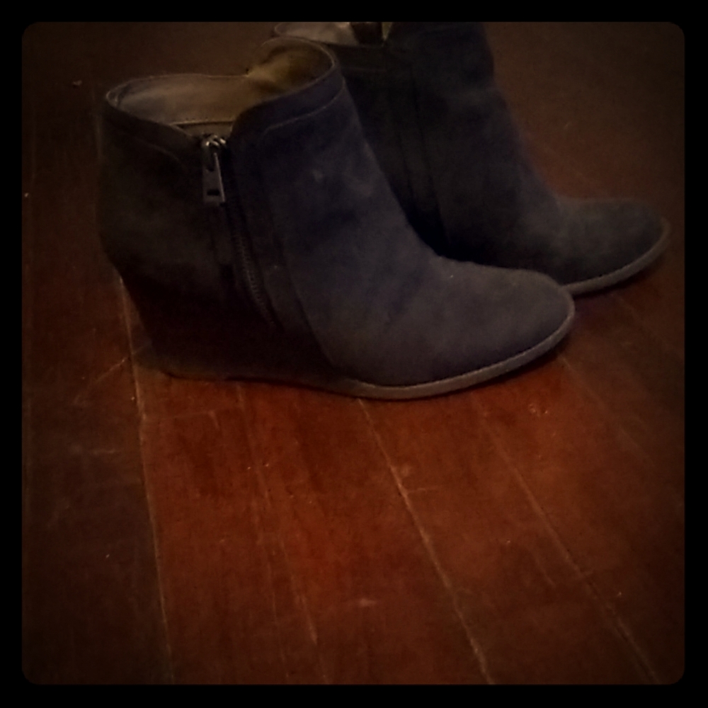 High heeled boots